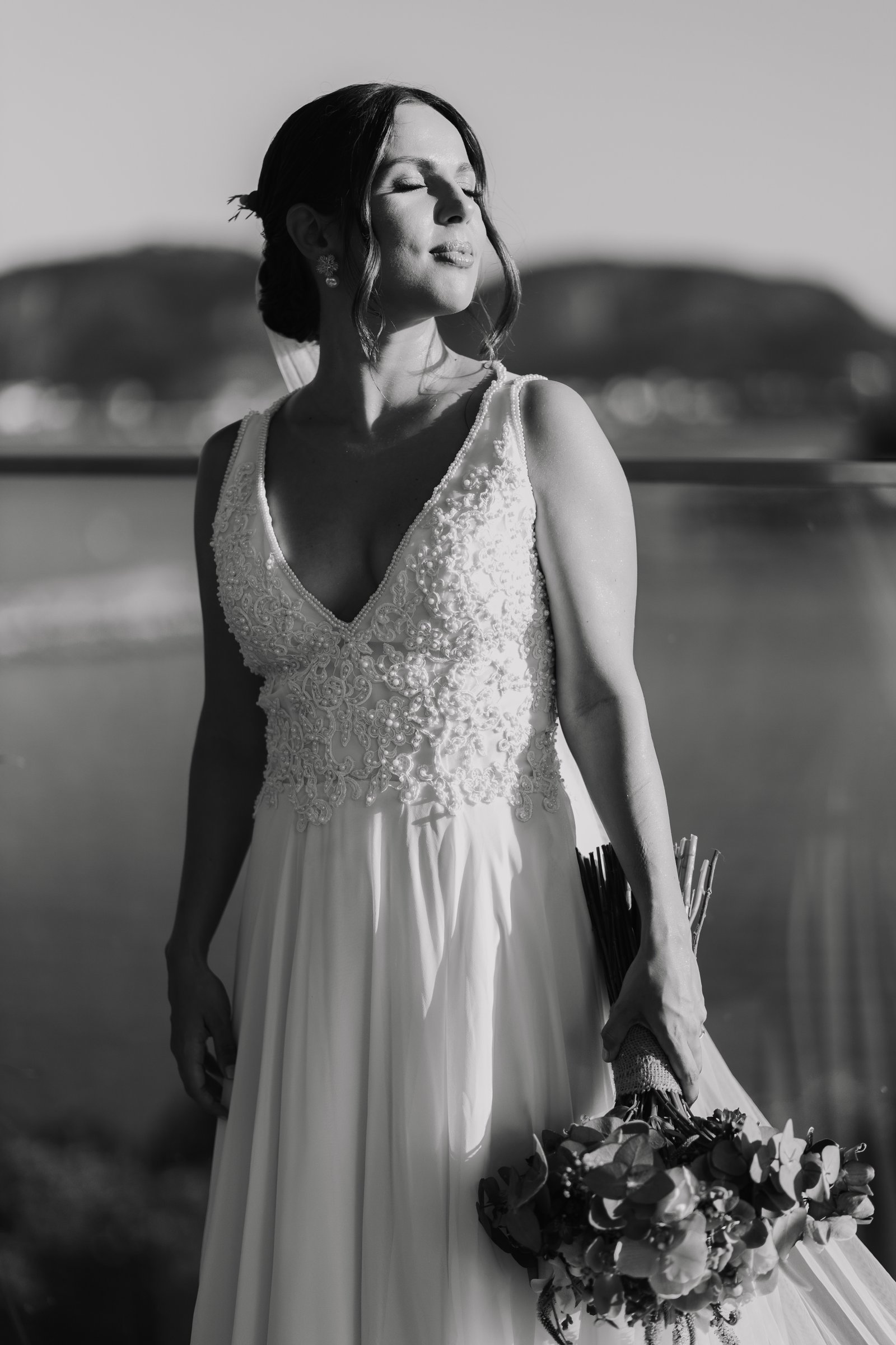 Bride portrait in black and white, Rio de Janeiro wedding