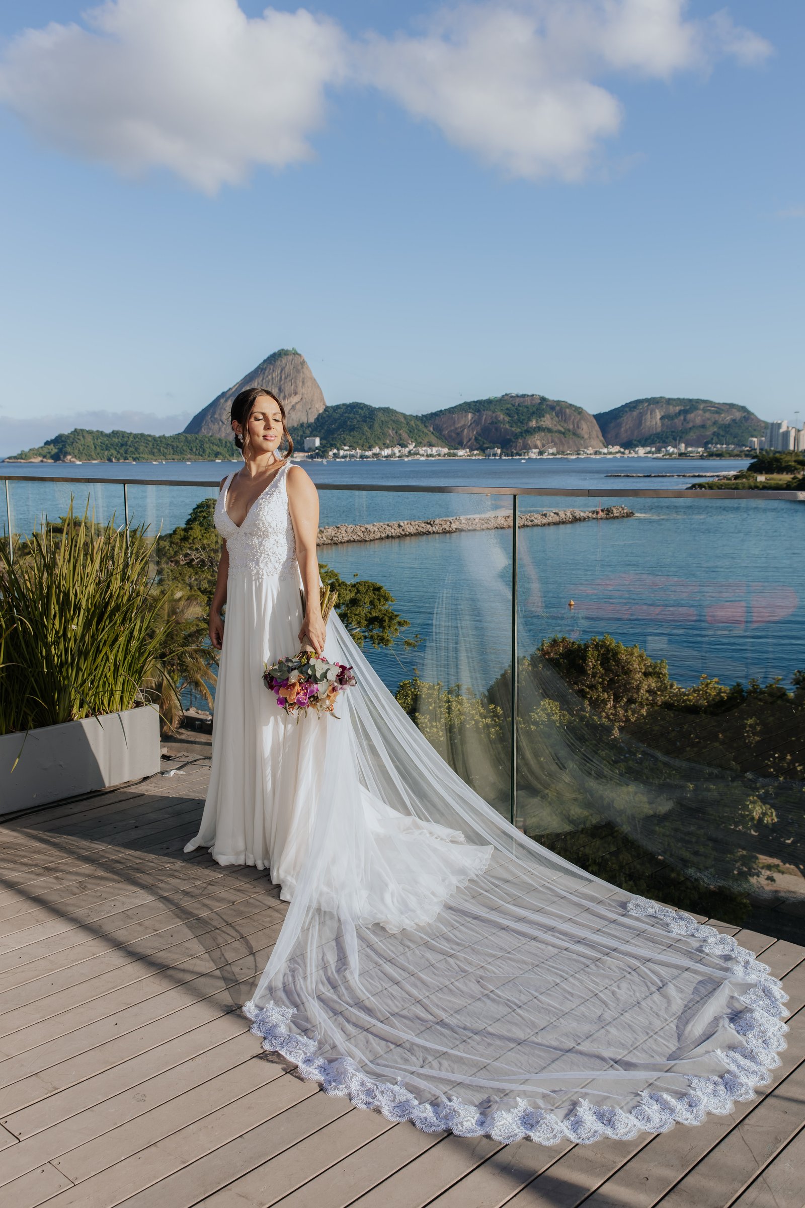 Bride with Sugarloaf Mountain and bay view, Rio de Janeiro wedding